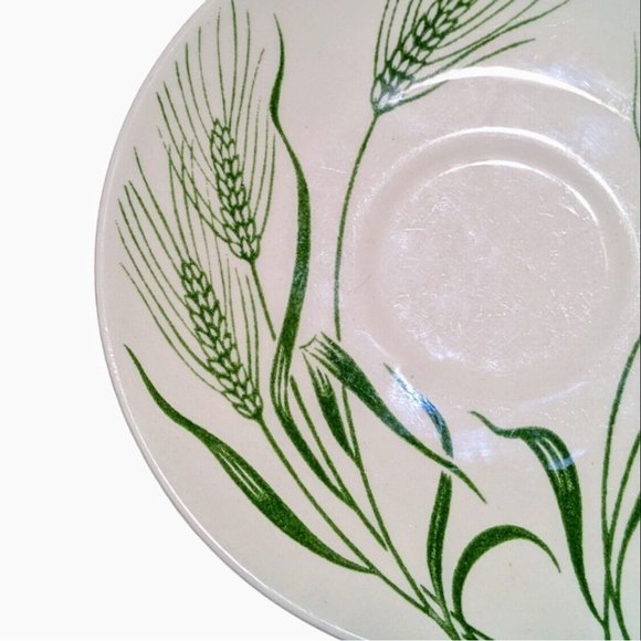 Two Vintage Homer Laughlin USA Wheat Americana Saucers Green and Cream 6 1/4 in - Picture 3 of 5